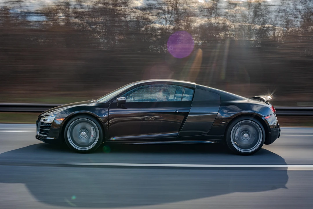 2015 Audi 42 R8 - Image 21 of 31