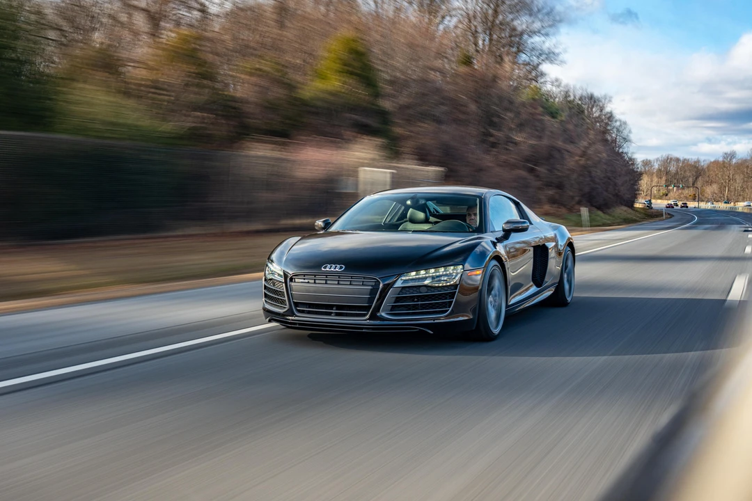 2015 Audi 42 R8 - Image 18 of 31