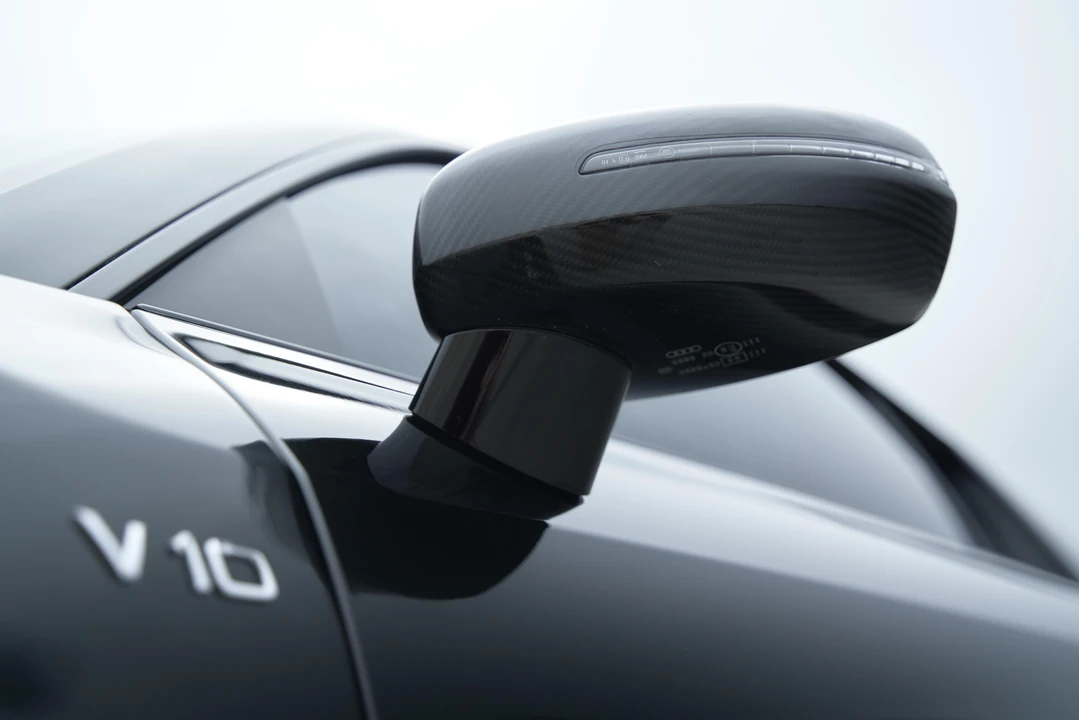 2015 Audi 42 R8 - Image 15 of 31