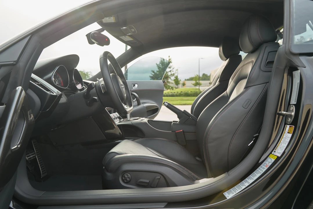 2015 Audi 42 R8 - Image 31 of 31