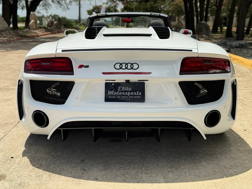2015 Audi 42 R8 - Image 4 of 17