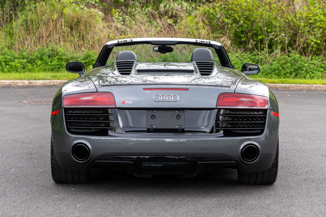 2015 Audi 42 R8 - Image 6 of 31