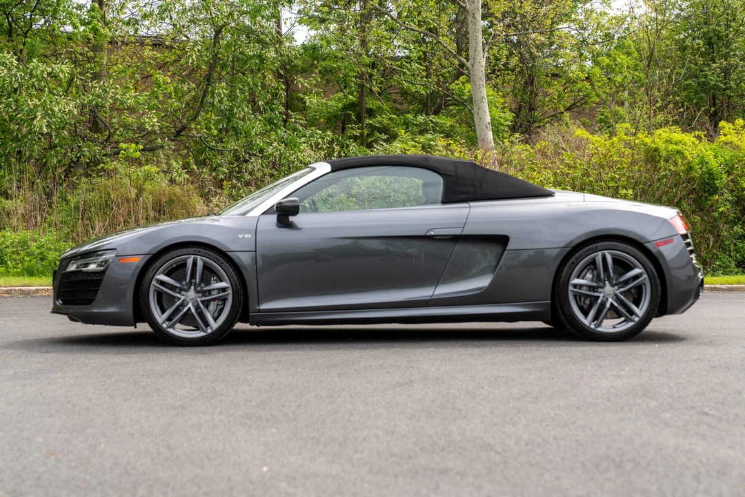 2015 Audi 42 R8 - Image 19 of 31