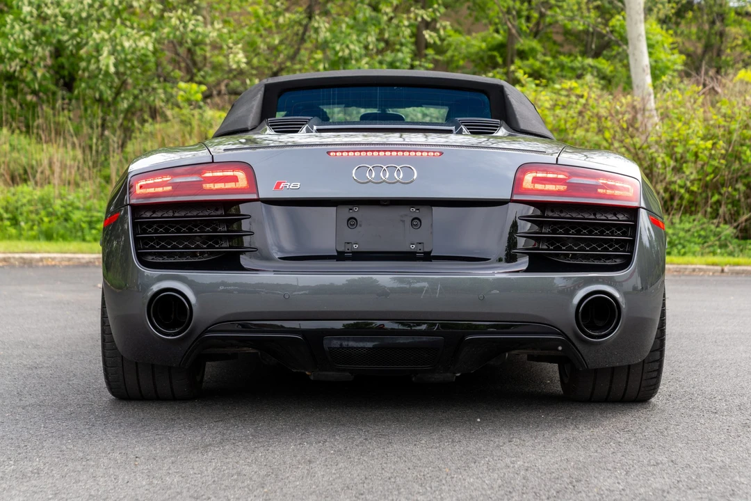2015 Audi 42 R8 - Image 17 of 31