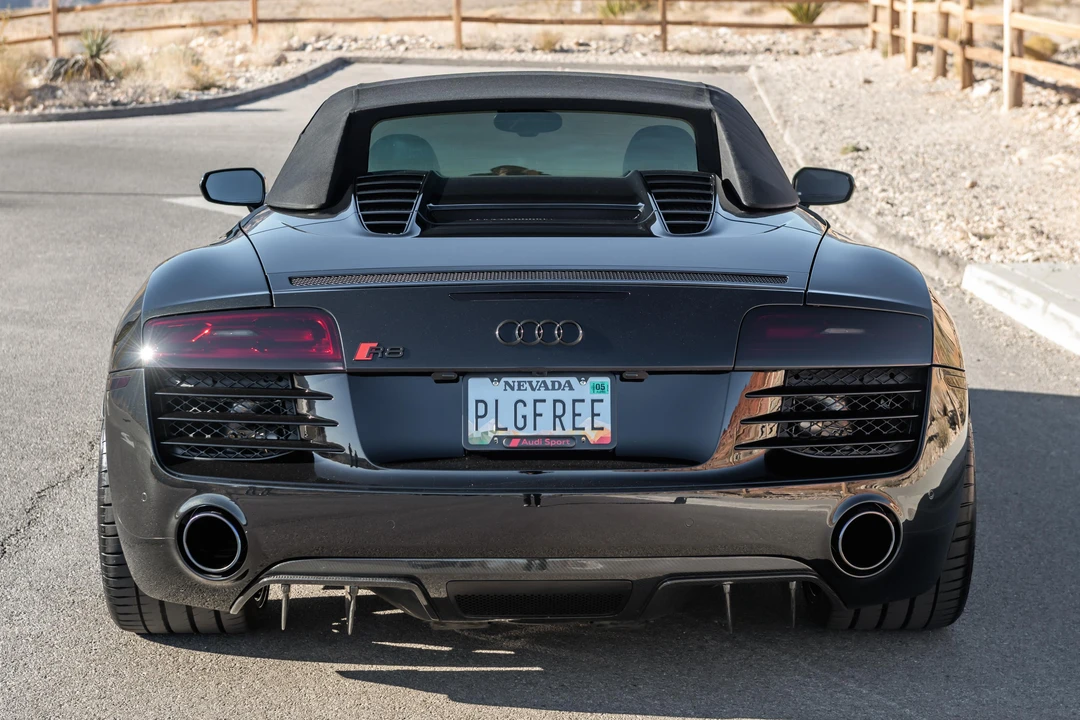 2015 Audi 42 R8 - Image 11 of 31