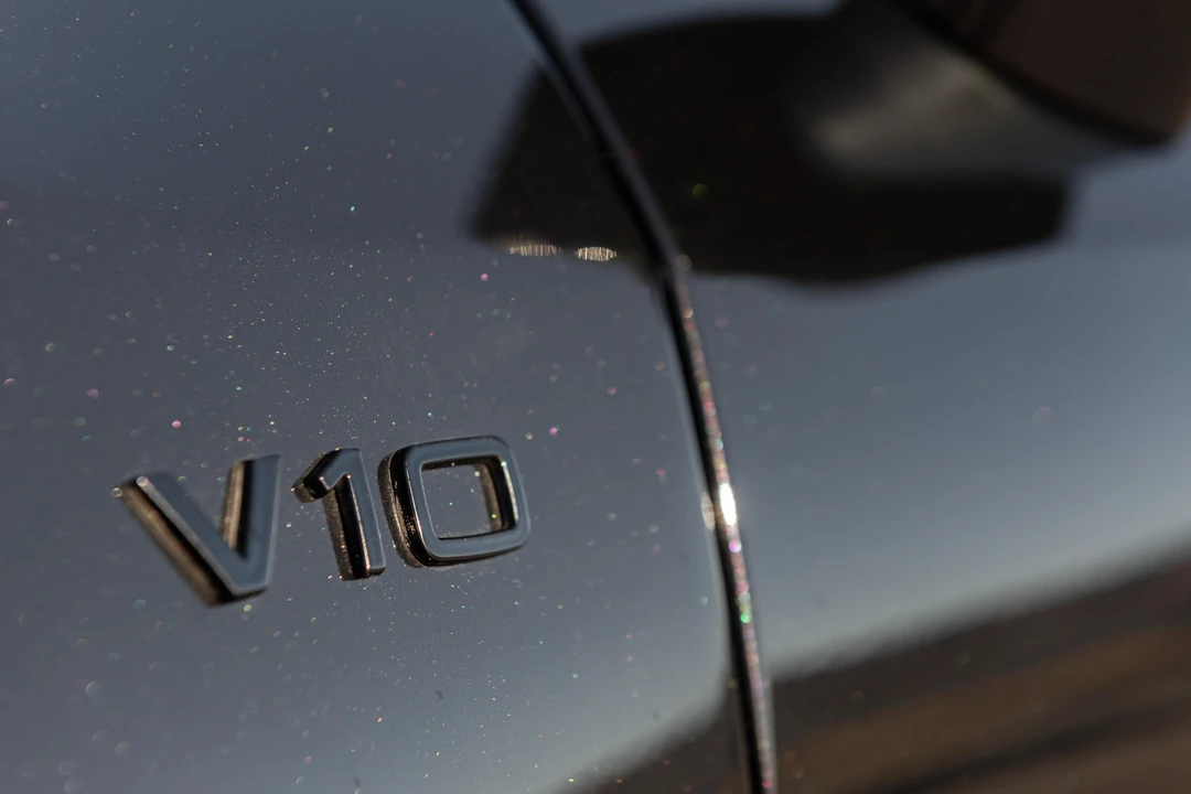2015 Audi 42 R8 - Image 24 of 31