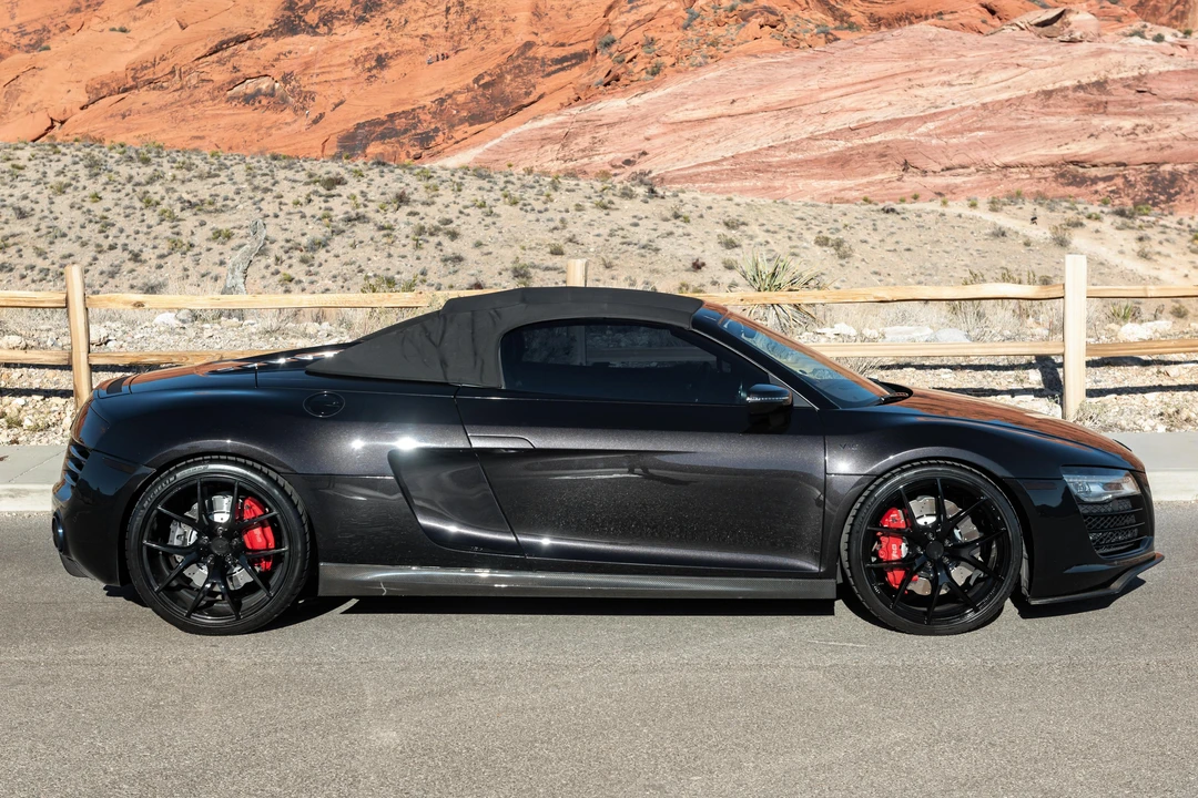 2015 Audi 42 R8 - Image 14 of 31