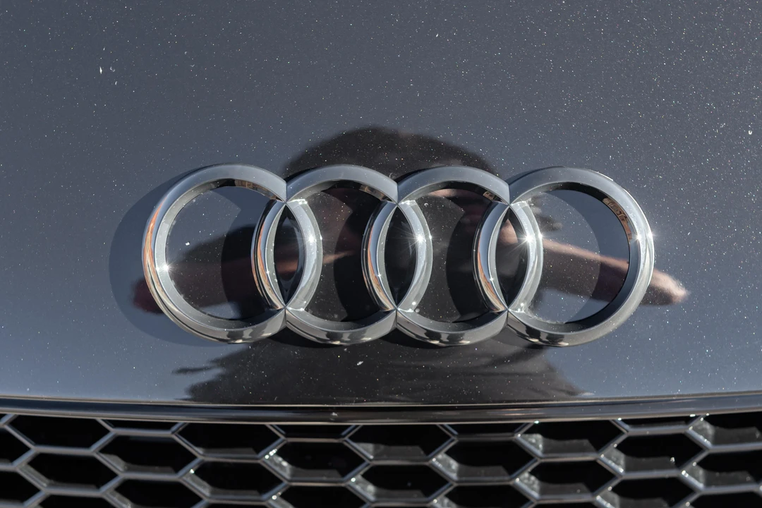 2015 Audi 42 R8 - Image 18 of 31