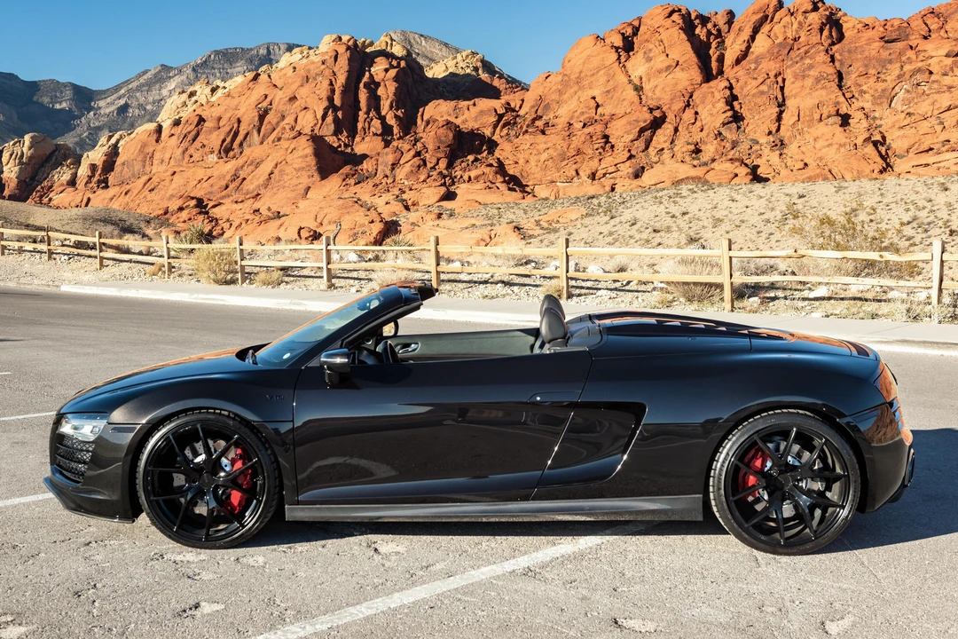 2015 Audi 42 R8 - Image 10 of 31