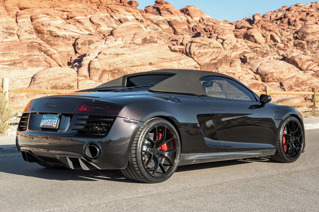 2015 Audi 42 R8 - Image 13 of 31