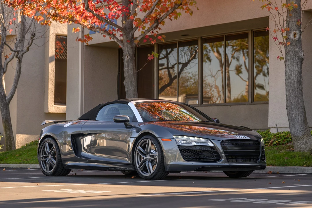 2015 Audi 42 R8 - Image 6 of 31