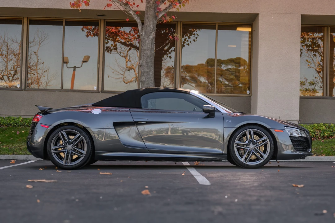2015 Audi 42 R8 - Image 7 of 31