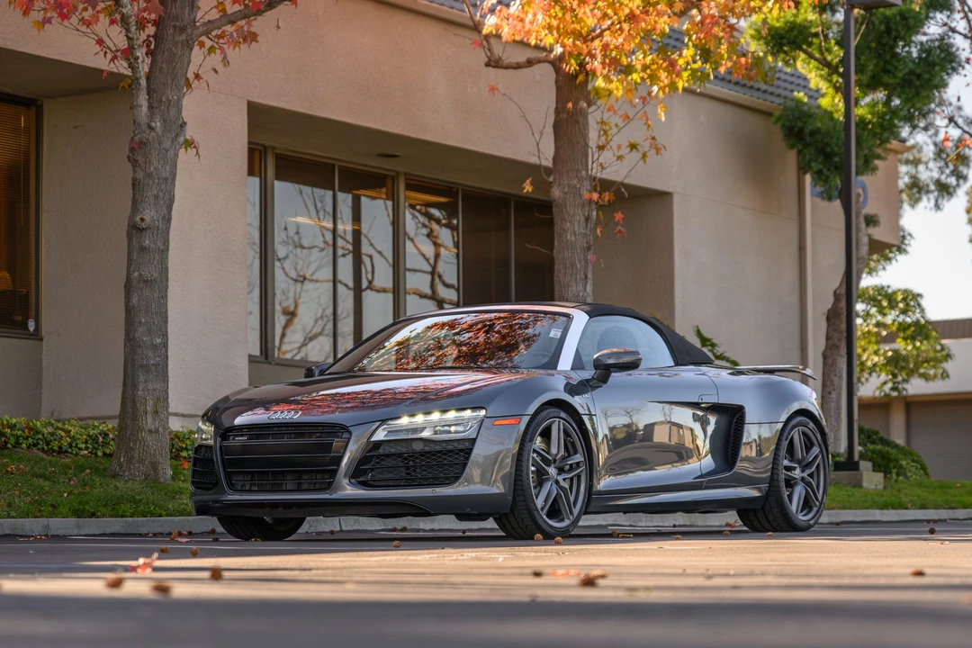 2015 Audi 42 R8 - Image 3 of 31