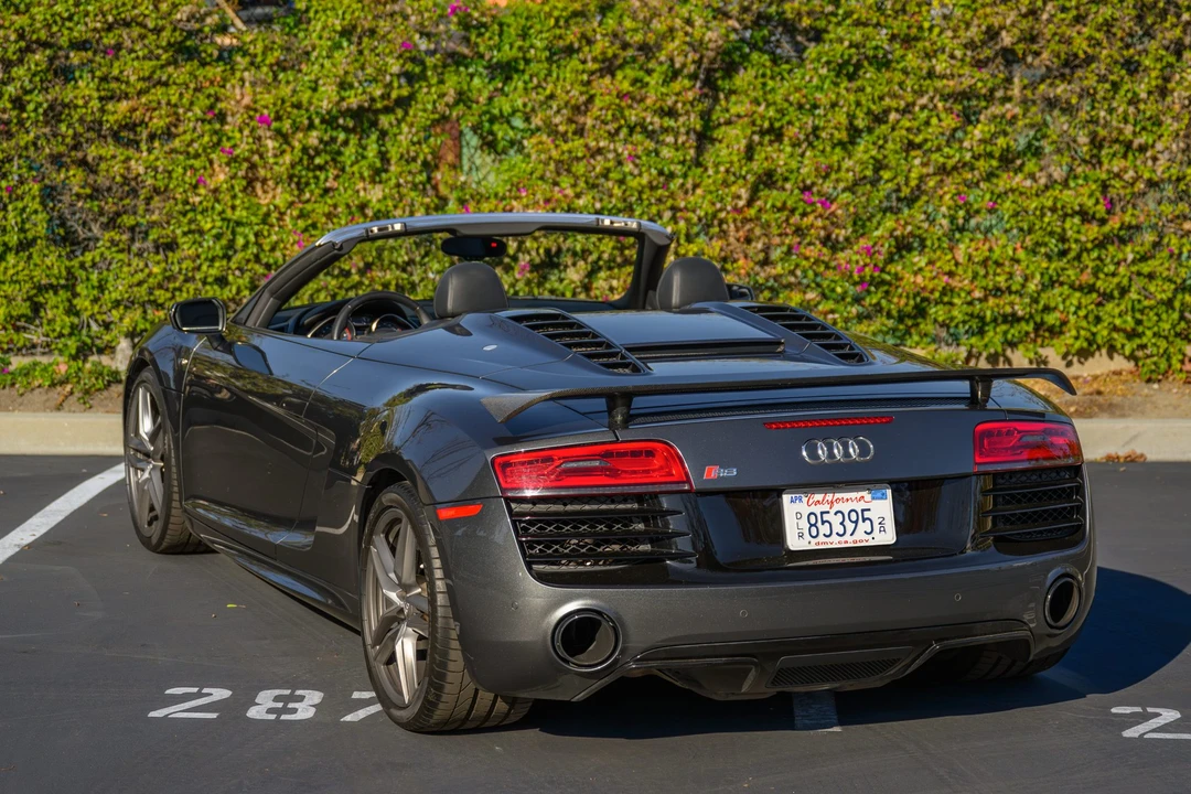 2015 Audi 42 R8 - Image 24 of 31