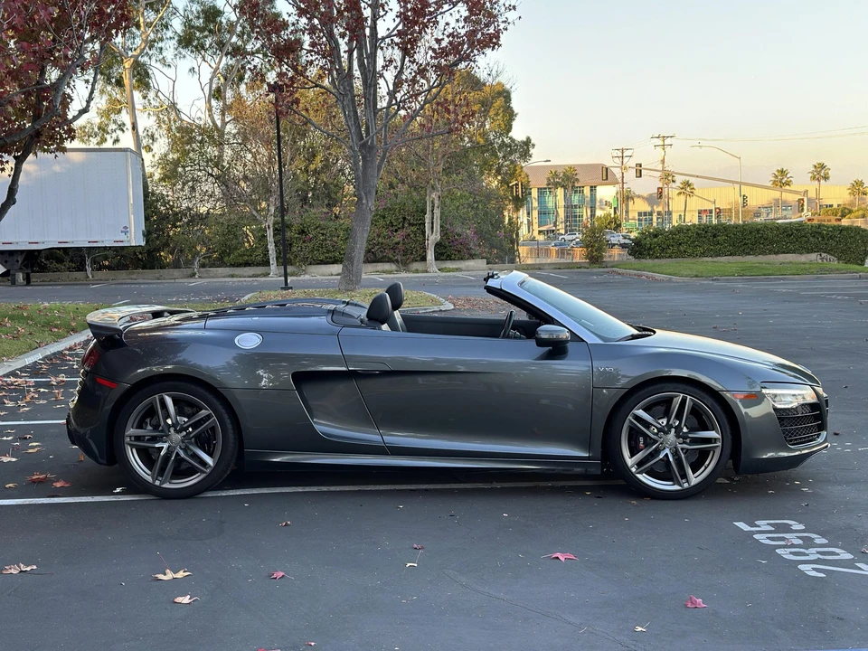 2015 Audi 42 R8 - Image 31 of 31