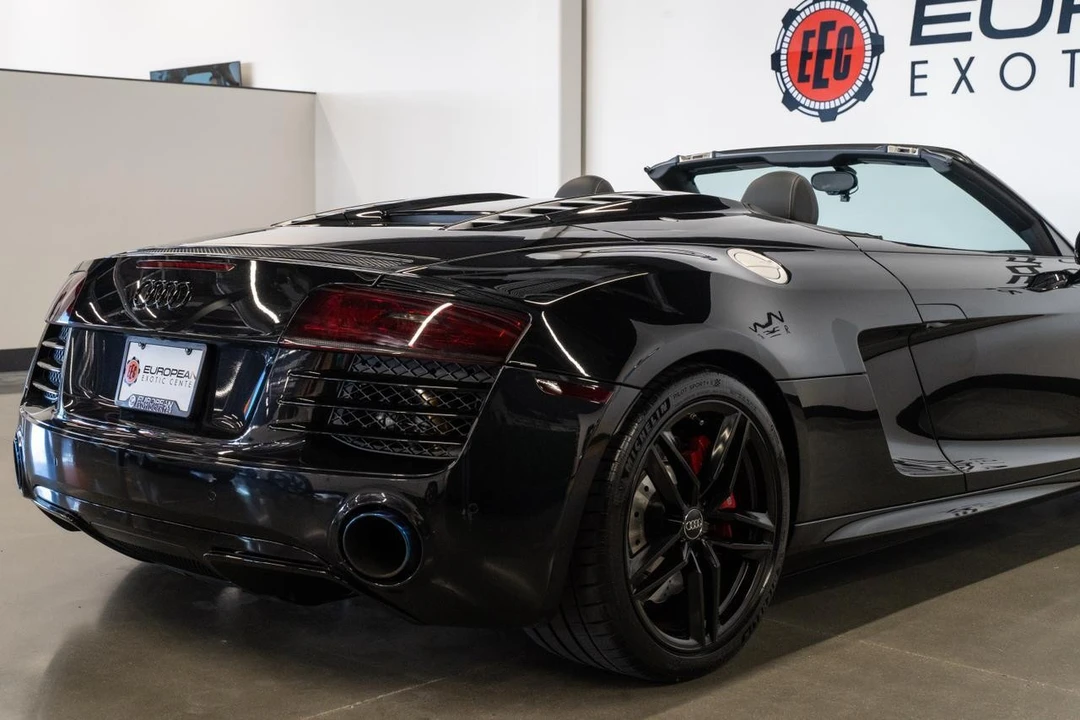 2015 Audi 42 R8 - Image 14 of 21