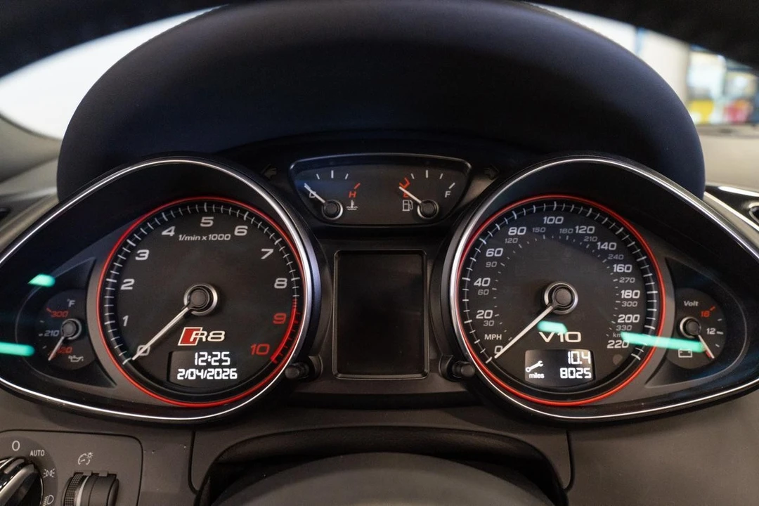 2015 Audi 42 R8 - Image 13 of 21