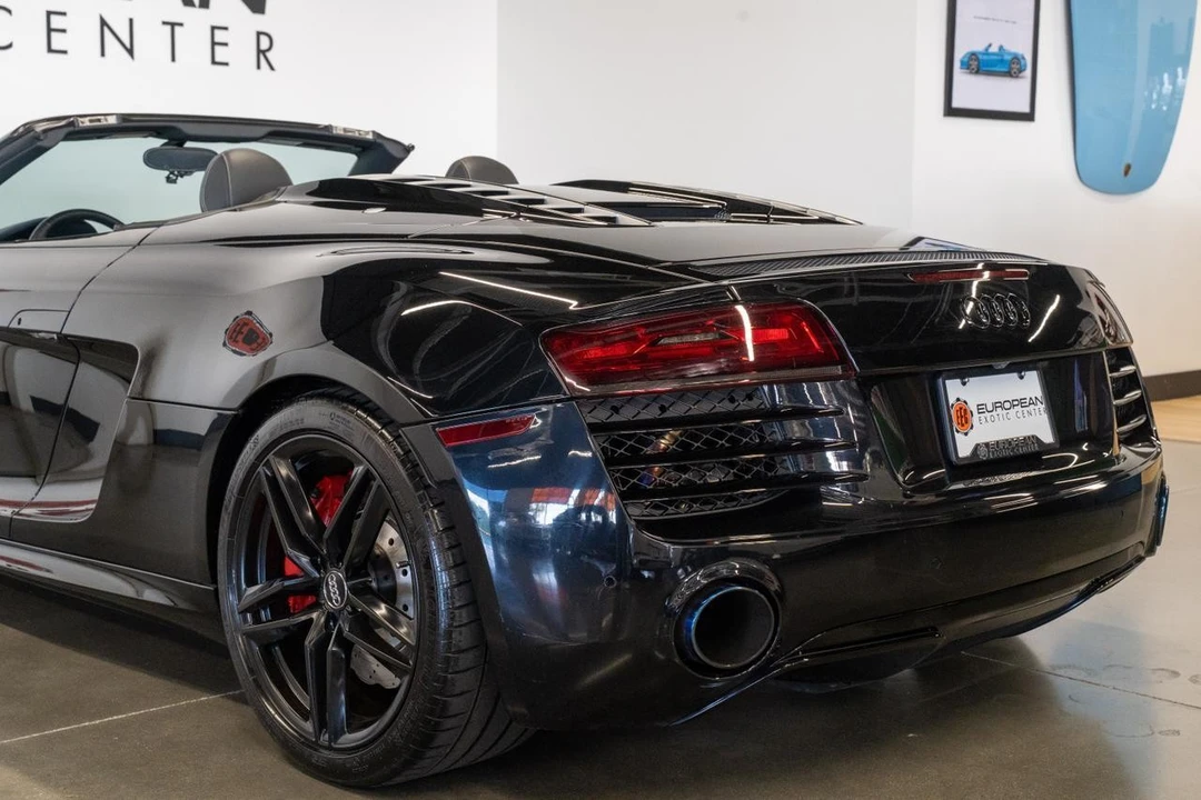 2015 Audi 42 R8 - Image 15 of 21