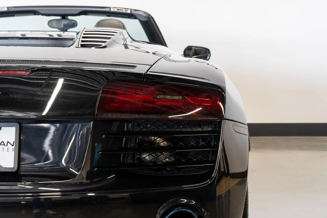 2015 Audi 42 R8 - Image 18 of 21