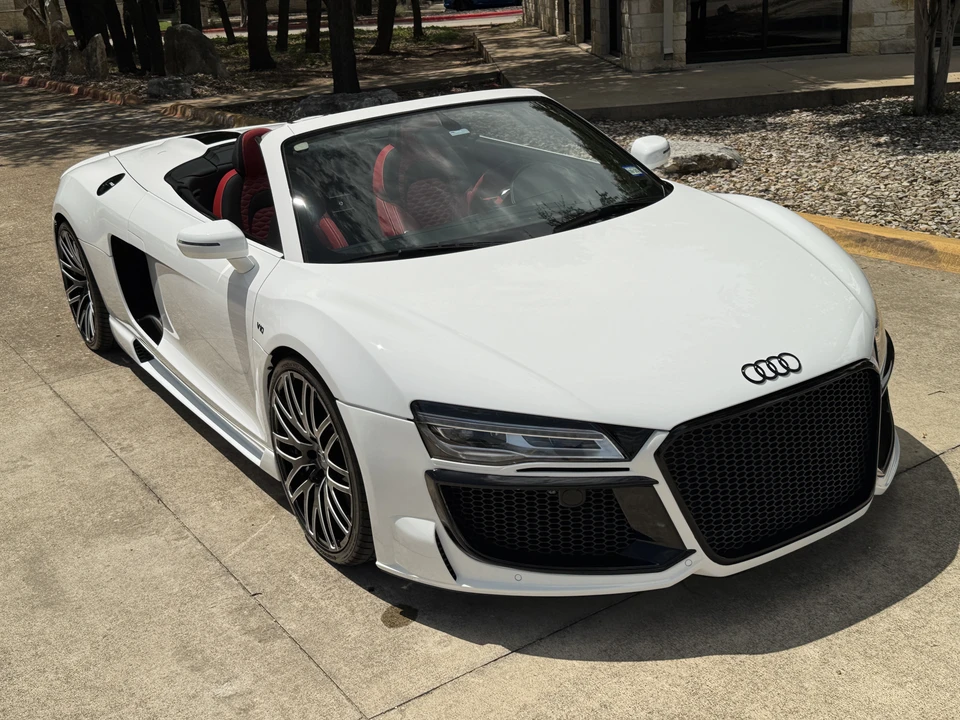 2015 Audi 42 R8 - Image 12 of 31