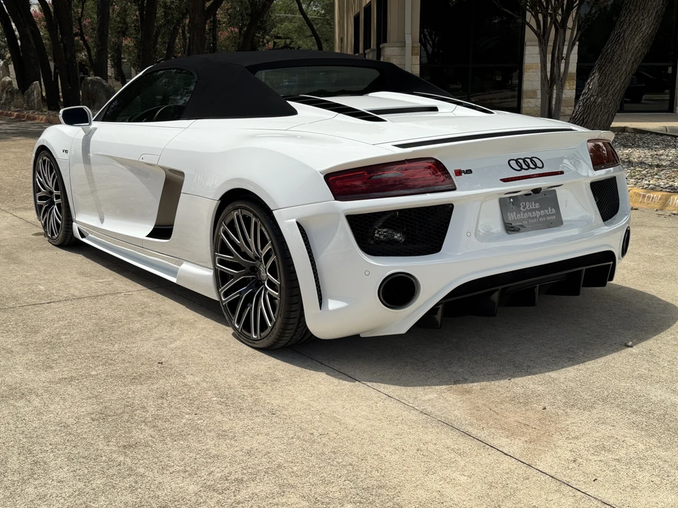 2015 Audi 42 R8 - Image 17 of 31
