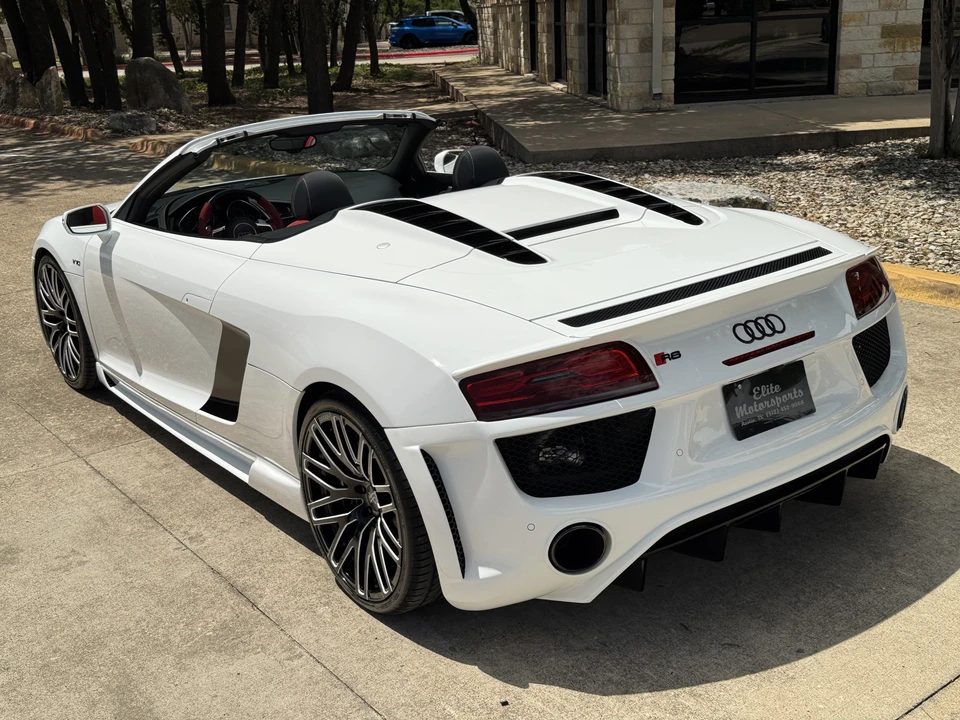 2015 Audi 42 R8 - Image 5 of 31