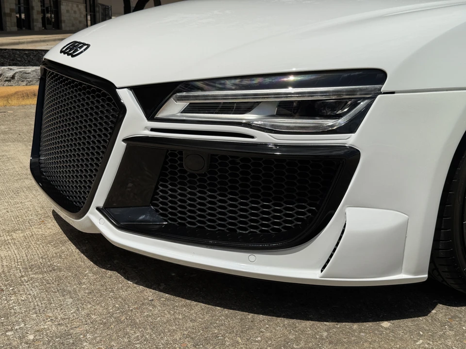 2015 Audi 42 R8 - Image 29 of 31