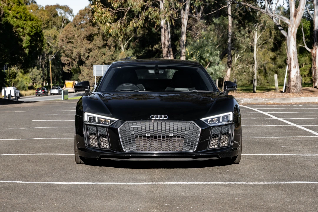2015 Audi 42 R8 - Image 2 of 31
