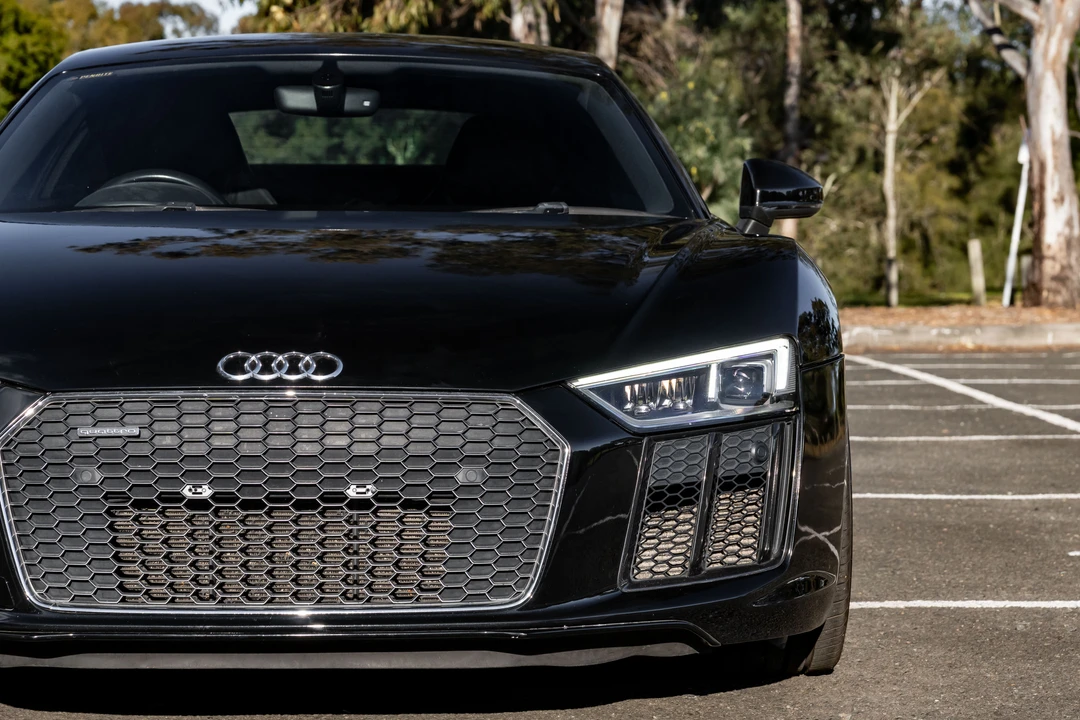 2015 Audi 42 R8 - Image 12 of 31