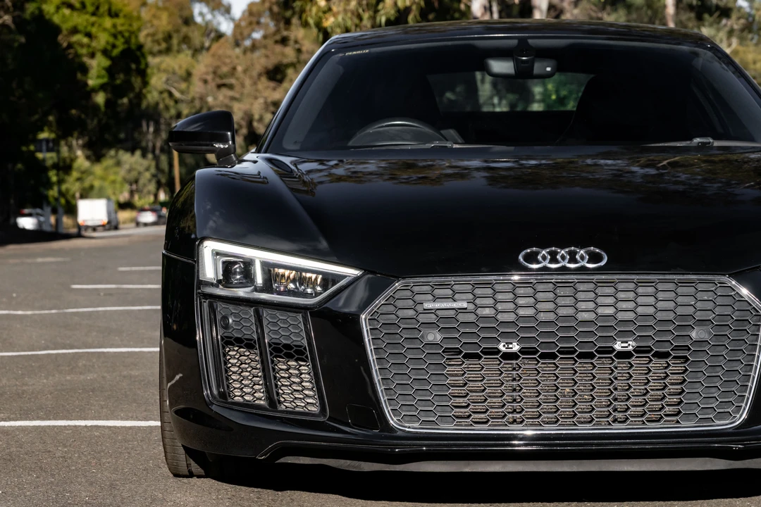 2015 Audi 42 R8 - Image 13 of 31