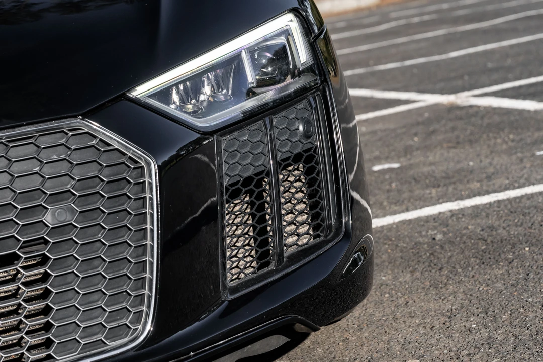 2015 Audi 42 R8 - Image 19 of 31