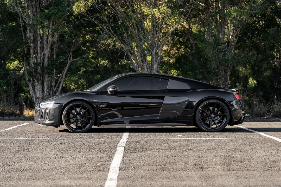 2015 Audi 42 R8 - Image 4 of 31