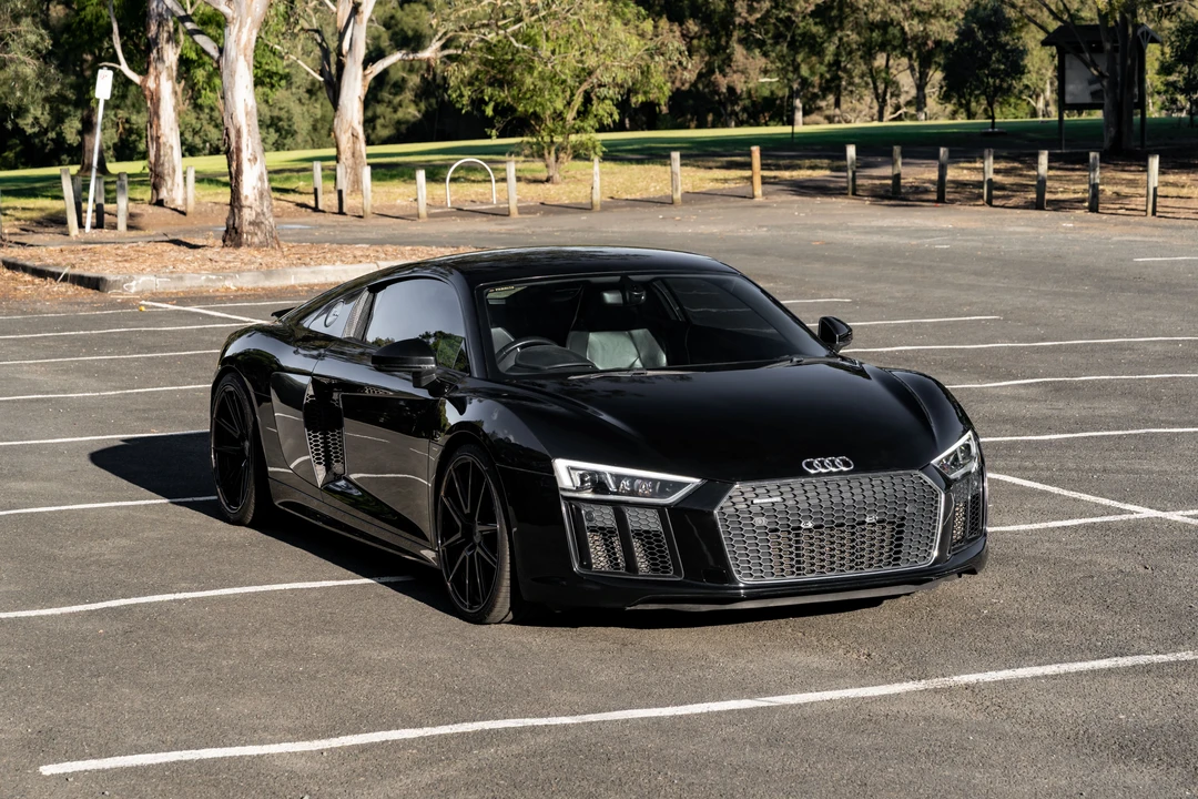 2015 Audi 42 R8 - Image 9 of 31