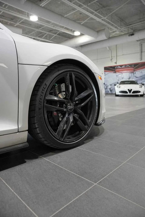 2015 Audi 42 R8 - Image 17 of 17
