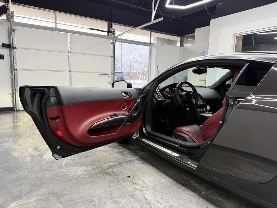 2015 Audi 42 R8 - Image 9 of 21