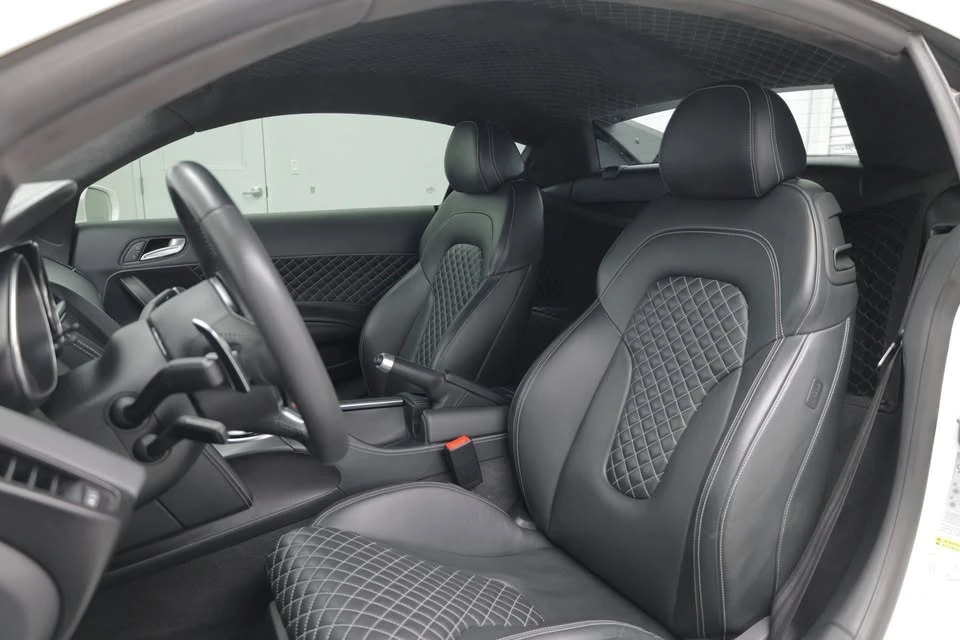 2015 Audi 42 R8 - Image 5 of 6