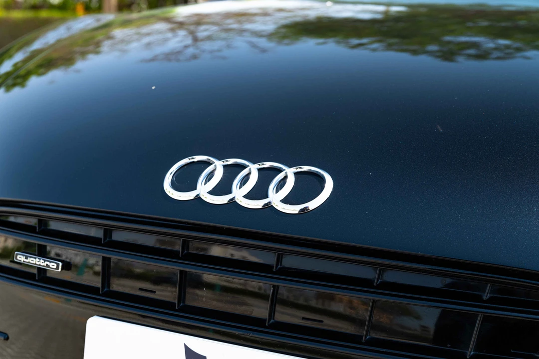 2015 Audi 42 R8 - Image 20 of 31