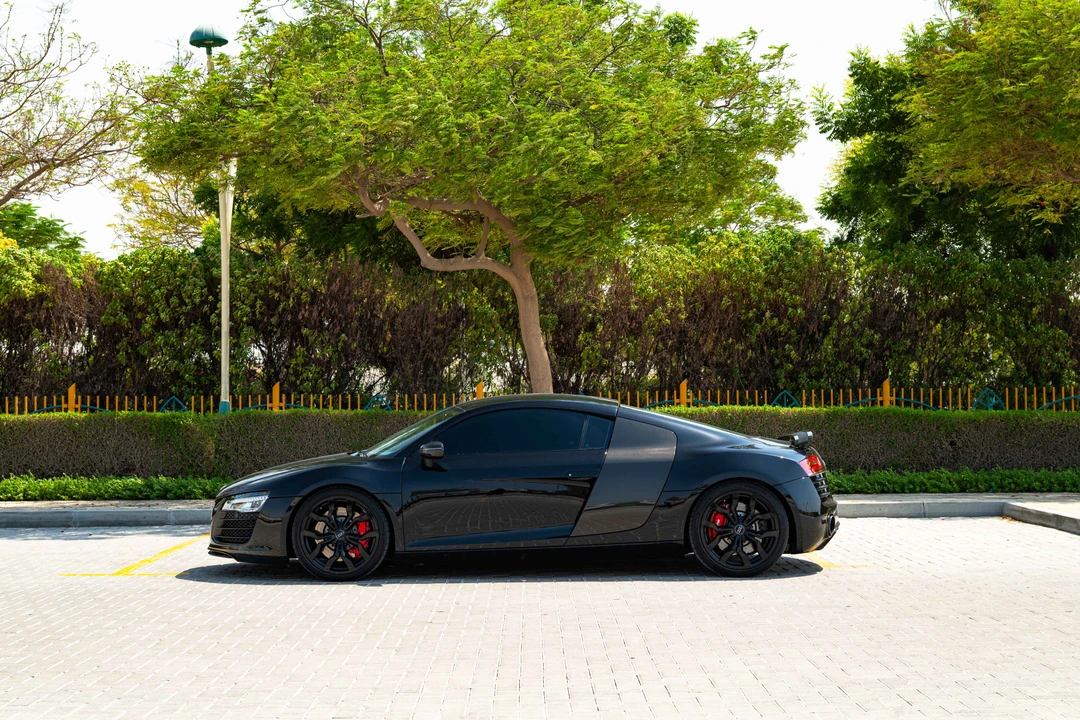 2015 Audi 42 R8 - Image 4 of 31