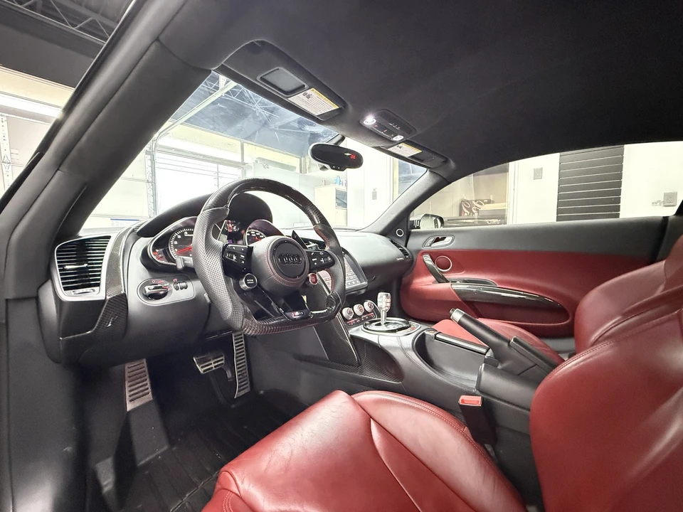 2015 Audi 42 R8 - Image 17 of 21