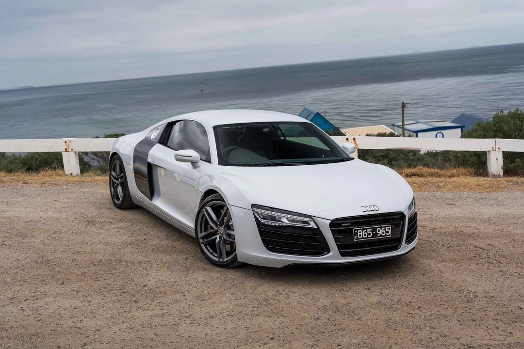 2015 Audi 42 R8 - Image 11 of 31