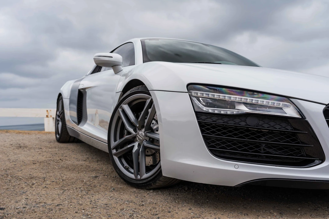 2015 Audi 42 R8 - Image 25 of 31
