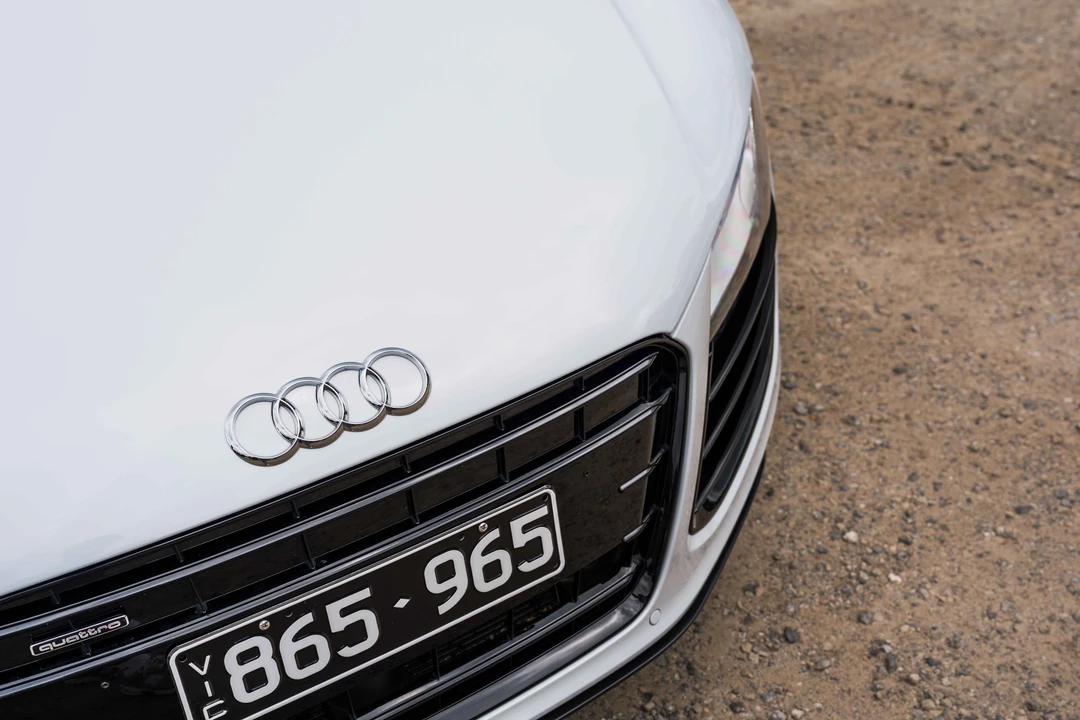 2015 Audi 42 R8 - Image 18 of 31