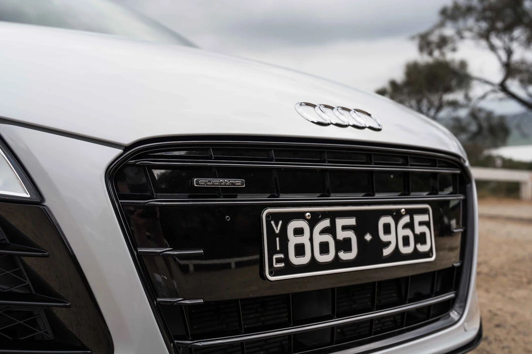 2015 Audi 42 R8 - Image 24 of 31