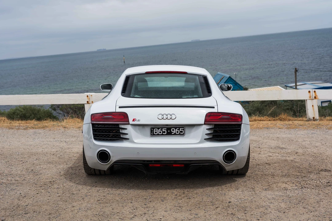 2015 Audi 42 R8 - Image 13 of 31