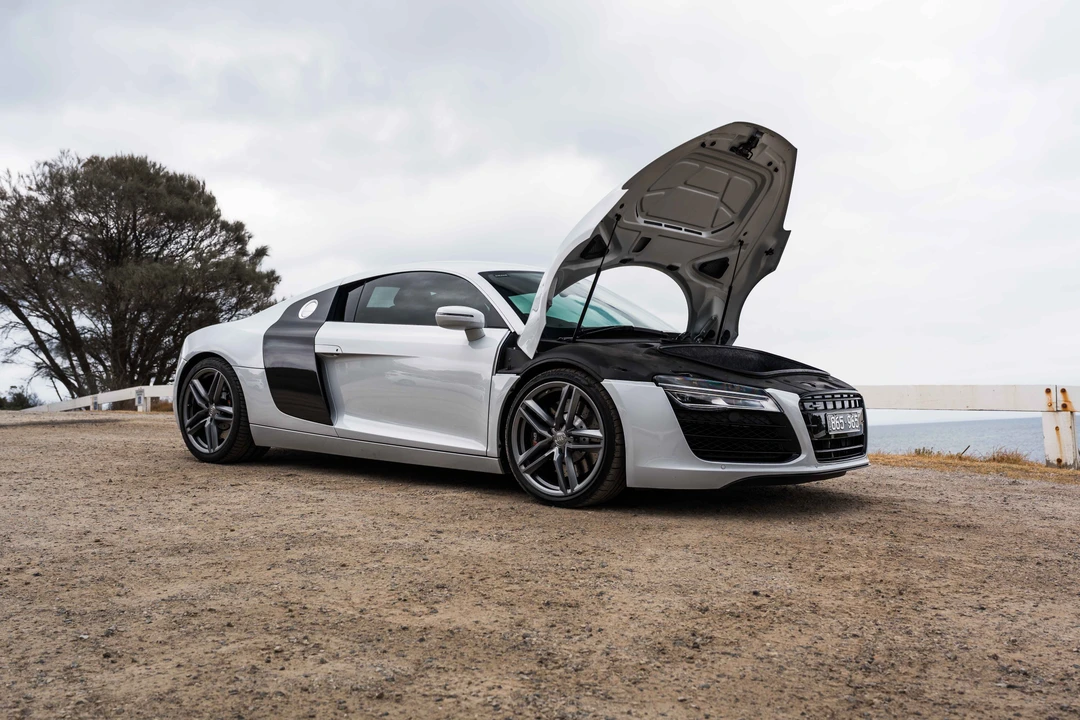 2015 Audi 42 R8 - Image 15 of 31