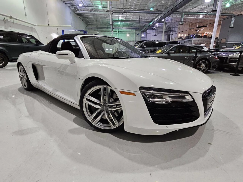 2015 Audi 42 R8 - Image 3 of 31