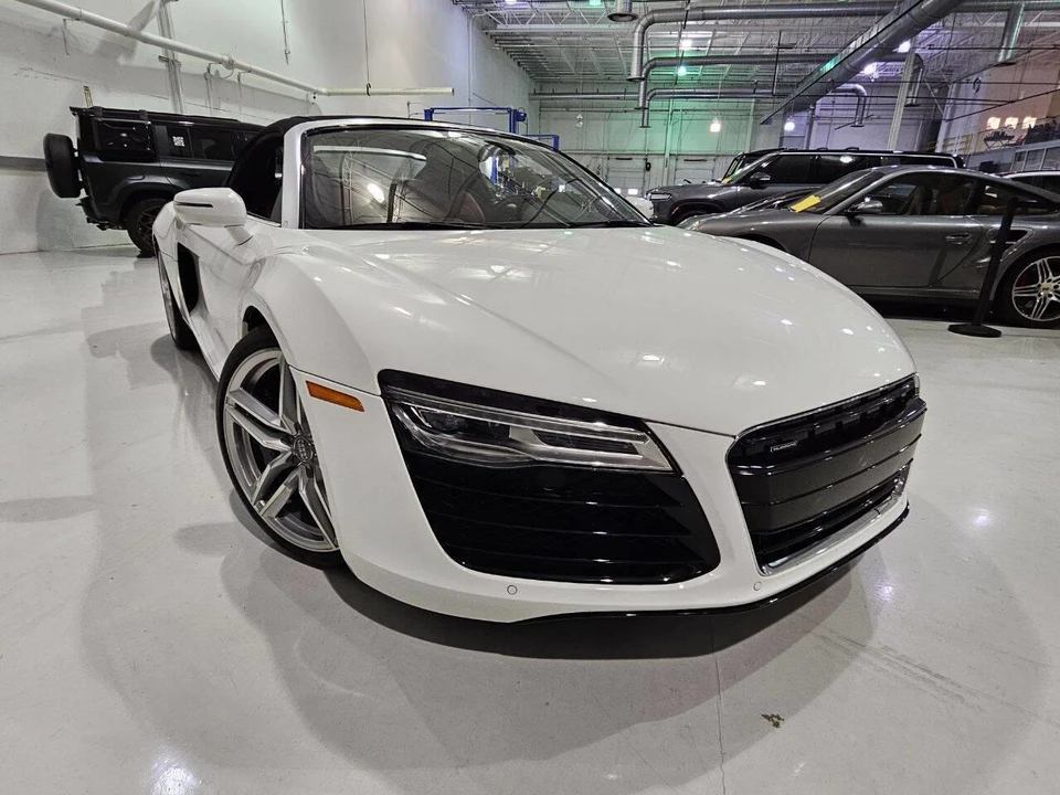 2015 Audi 42 R8 - Image 7 of 31