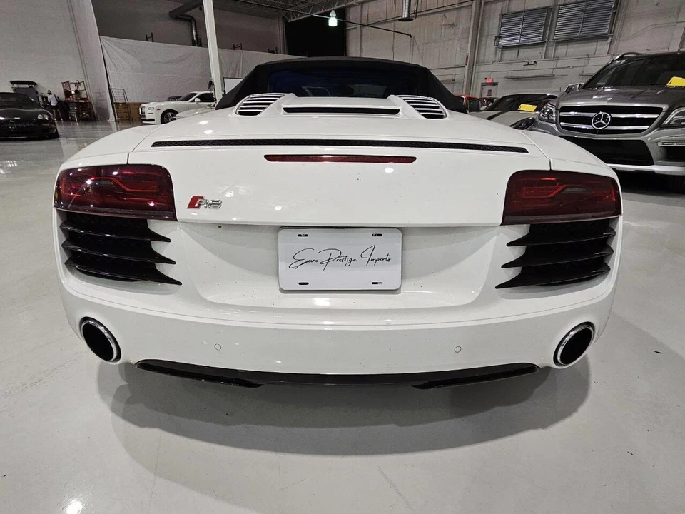 2015 Audi 42 R8 - Image 11 of 31