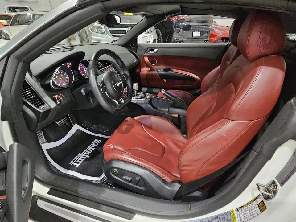 2015 Audi 42 R8 - Image 19 of 31