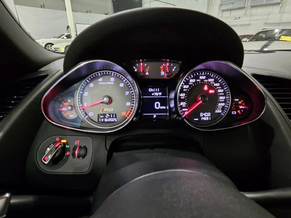 2015 Audi 42 R8 - Image 20 of 31